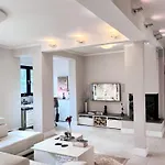 Luxurious With Fireplace And Garden * Ratingen