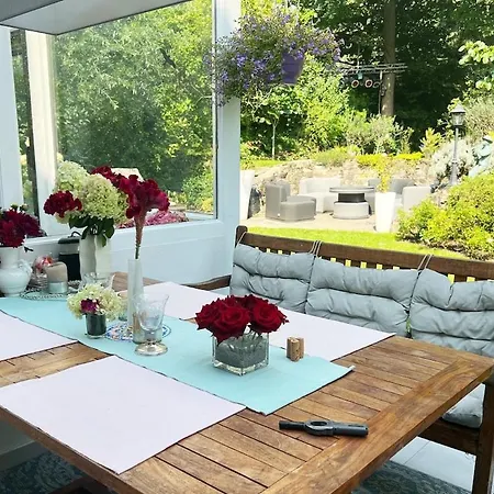Luxurious With Fireplace And Garden 公寓 拉廷根