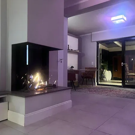 Apartman Luxurious With Fireplace And Garden Ratingen