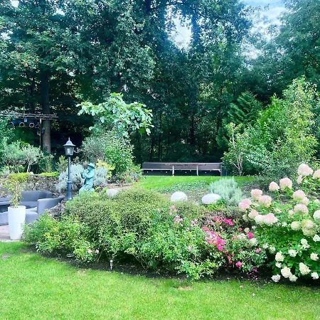 Luxurious With Fireplace And Garden 公寓 *