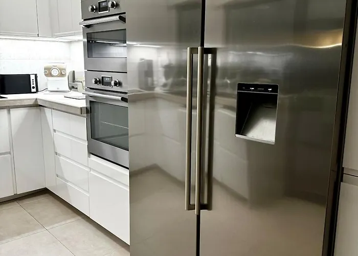 Luxurious With Fireplace And Garden Apartman *